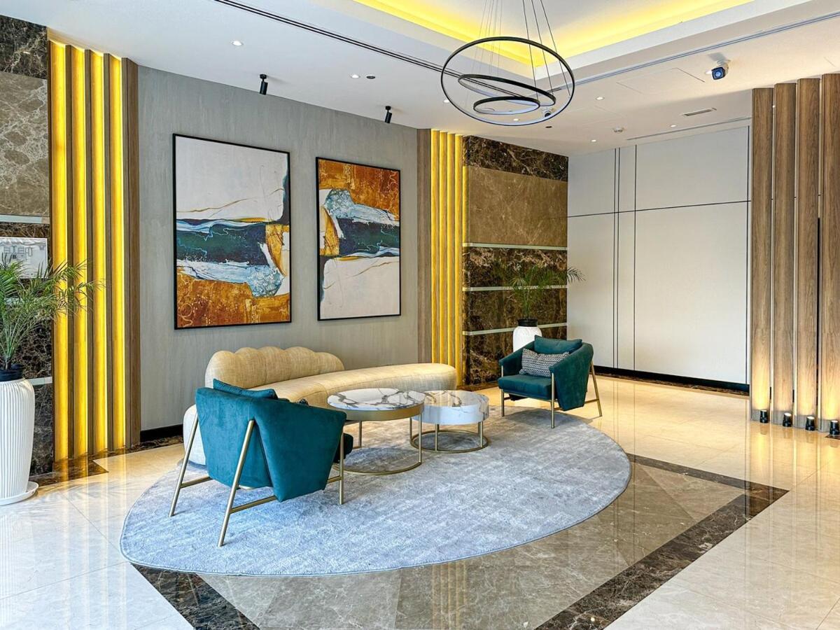 Higuest - Lake-view In Jlt Appartement *
